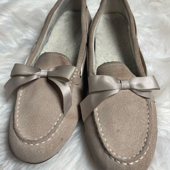 Vionic Alice  Nude Suede Leather Faux Shearling Satin Bow Loafer SZ9.5 - Picture 4 of 12